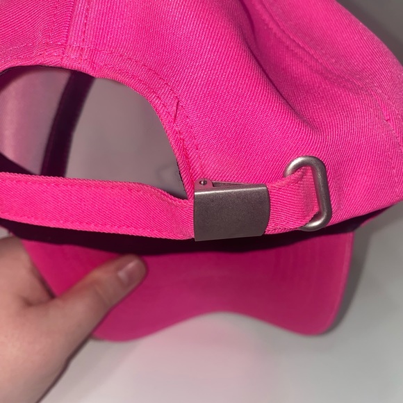 Under Armour pink hat - Picture 7 of 7